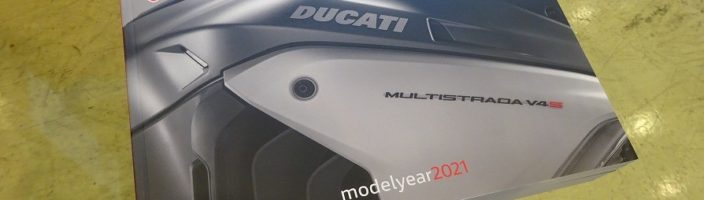 Ducati 2021総合カタログが入荷しました！